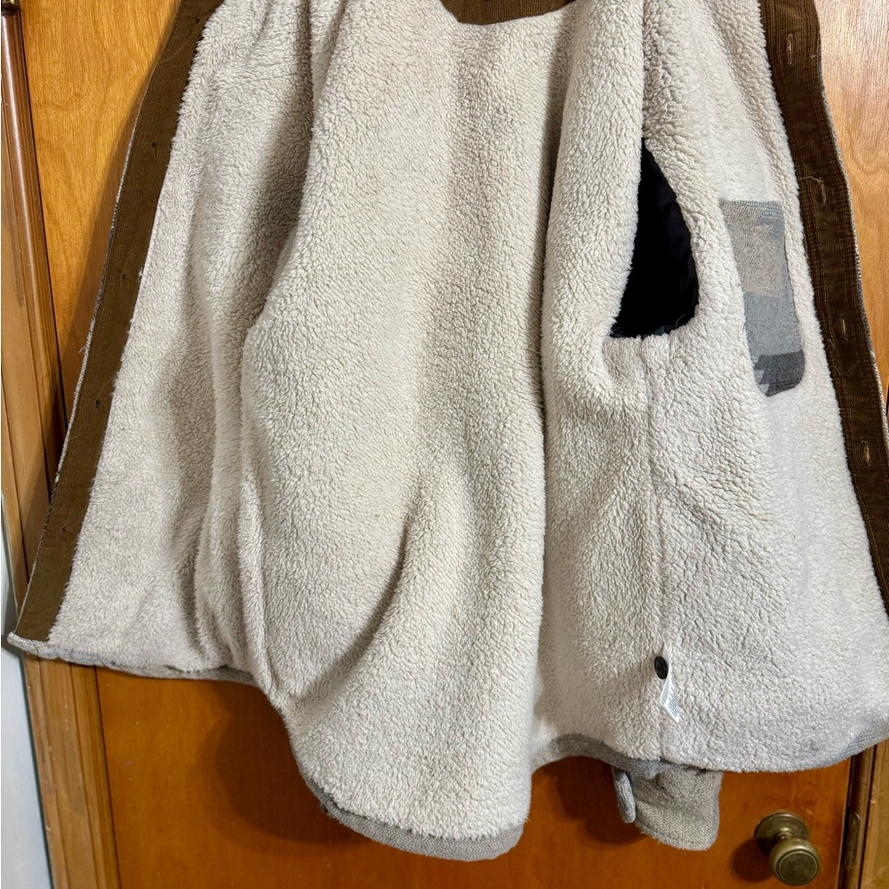 Aztec Patterned Jacket with Button Closure - Picture 2 of 3